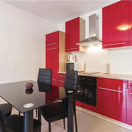 Sun Apartment