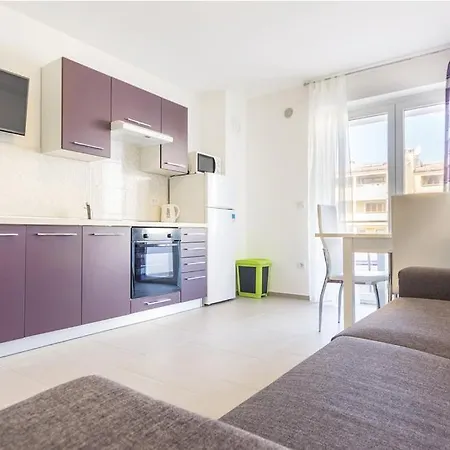 Sun Apartment